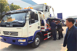 博兴汽车道路救援拖车价格